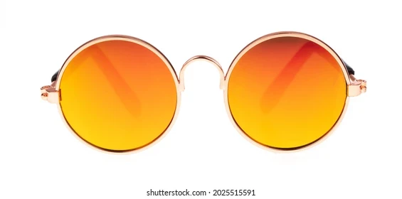 Pronetspace Product Image - Une Paire De Lunettes De Soleil