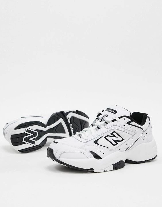 Pronetspace Product Image - Baskets New Balance blanches et noires