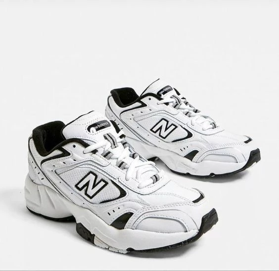 Pronetspace Product Image - Baskets New Balance blanches et noires