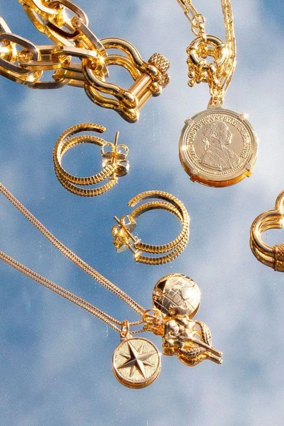 Pronetspace Product Image - Glint and Glow Jewellery presentation