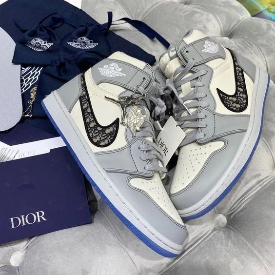 Pronetspace Product Image - Dior Air Jordan 1