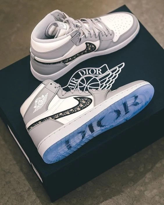 Pronetspace Product Image - Dior Air Jordan 1