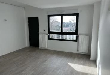 Pronetspace Product Image - Appartement S+2 A louer 